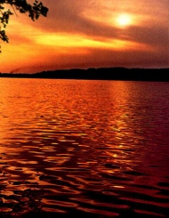 日落湖面天空美景图片