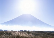 富士山烈日景观图片