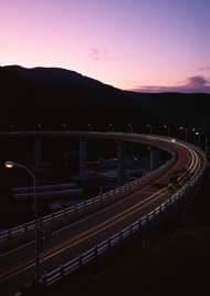 高架桥晚霞图片