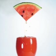 西瓜汁酒水饮料图片