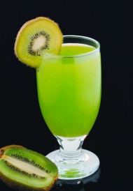 猕猴桃汁酒水饮料图片