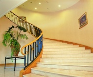 楼梯扶手,室内楼梯建筑设计图片
