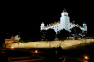 城堡夜景图片