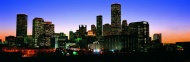 宽幅城市夜景图片