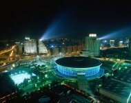 上海体育馆夜景图片