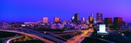 宽幅繁华城市夜景图片