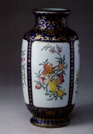 彩绘陶瓷瓶图片