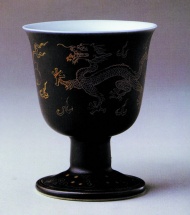 龙纹瓷杯图片