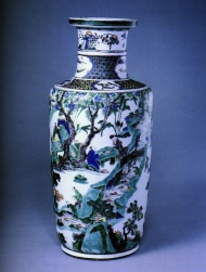 古代彩绘瓷瓶图片