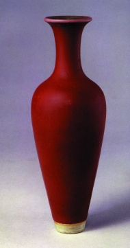 红釉瓷瓶图片