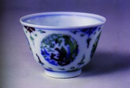 中国彩绘瓷杯图片