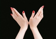 女性双手手势图片