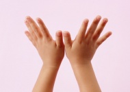 小孩双手手势图片