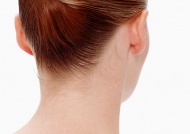 女性头部后颈图片