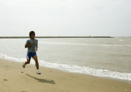 海滩跑步图片