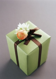 绿色礼物盒图片