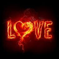 火焰组成的字母LOVE图片