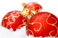 圣诞树装饰球图片