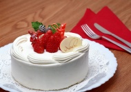 白色蛋糕图片