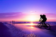 海滩自行车图片