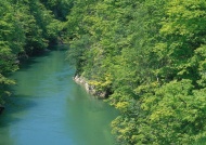 山林河流图片
