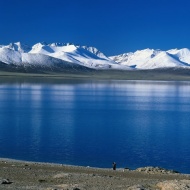 湖泊山景图片
