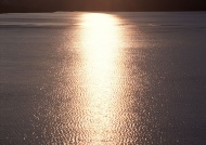 水夕阳图片