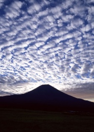富士山云层图片