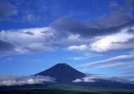 蓝天富士山图片