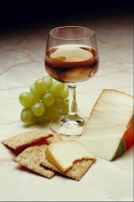 面包葡萄酒图片