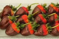 草莓和巧克力图片