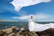 海边新娘摄影图片