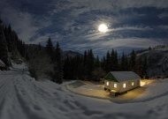 山林夜空雪景图片